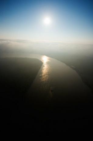 El río Mississippi y otros cuerpos de agua pueden albergar serpientes de agua.