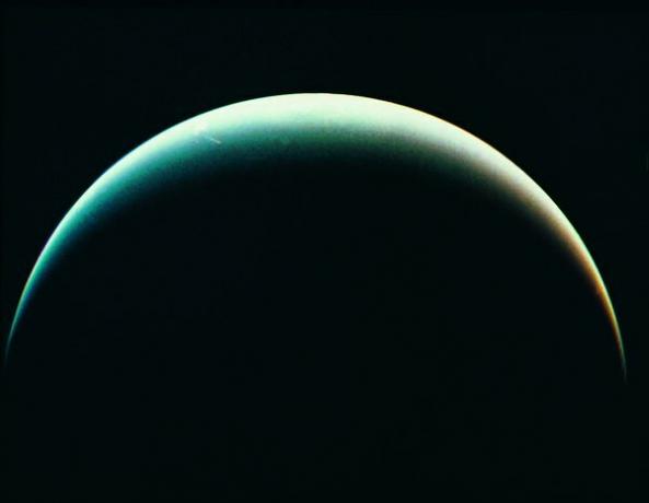 Voyager uzay aracından Neptün'ün görünümü