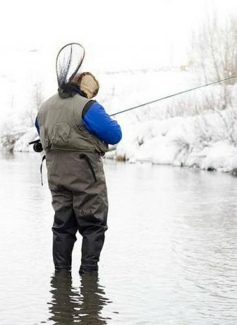 Pescador en el invierno