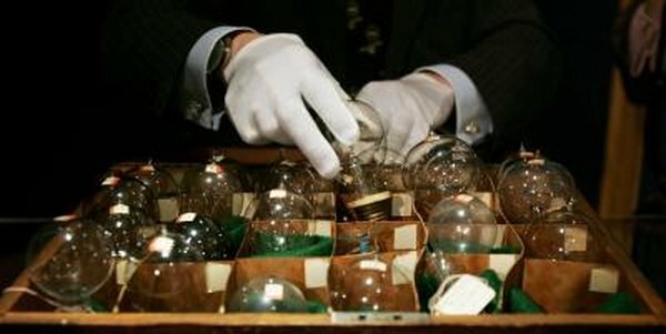 Zbirka stvarnih električnih svjetiljki Thomasa Edisona korištenih tijekom sudskog spora o autorskim pravima 1890. godine