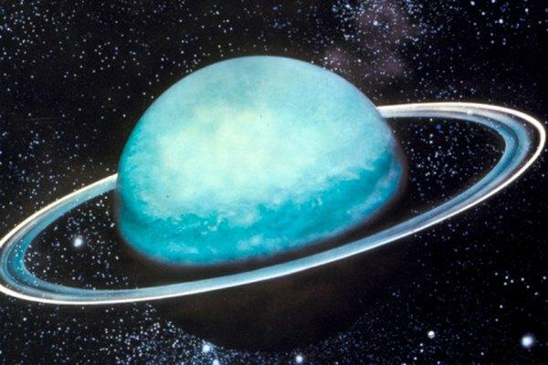 Uranus est la seule géante gazeuse qui n'émet pas plus d'énergie qu'elle n'en reçoit du soleil.