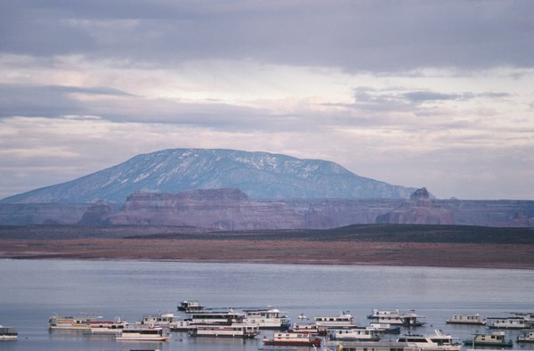 Jezero Powell v Utahu je rezervoar.